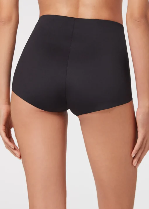 Hot Pants