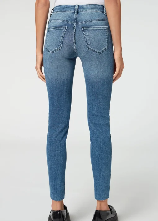 Jeans Super Skinny con Bottoni