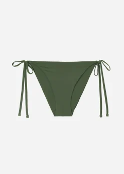 Slip Lacci Costume Indonesia